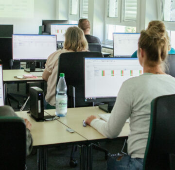 Fort- und Weiterbildung Bizeps Computer