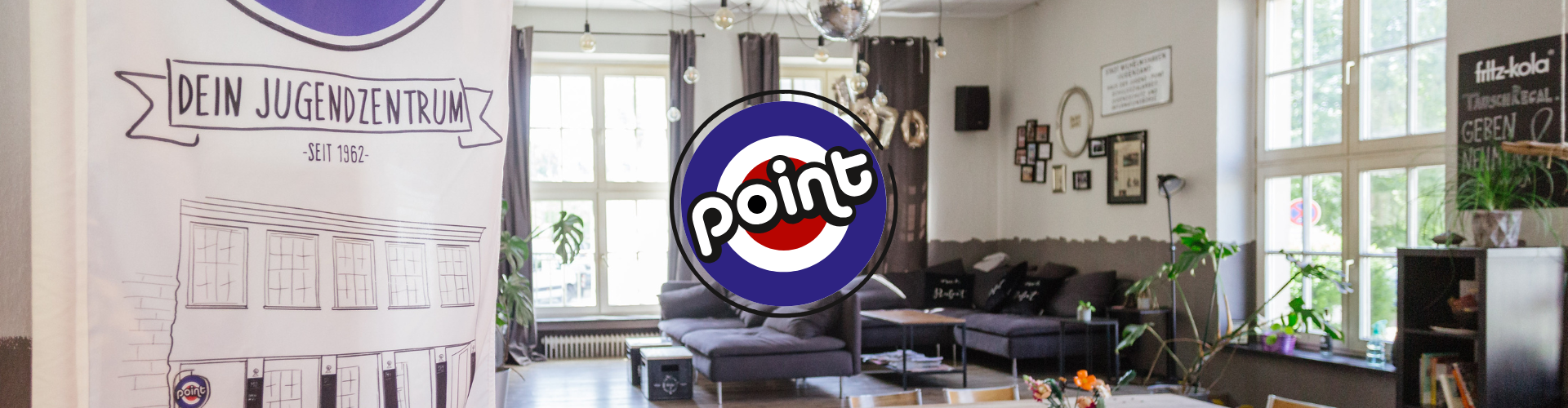 Ein Foto in einem großen Raum vom Jugendzentrum Point.
