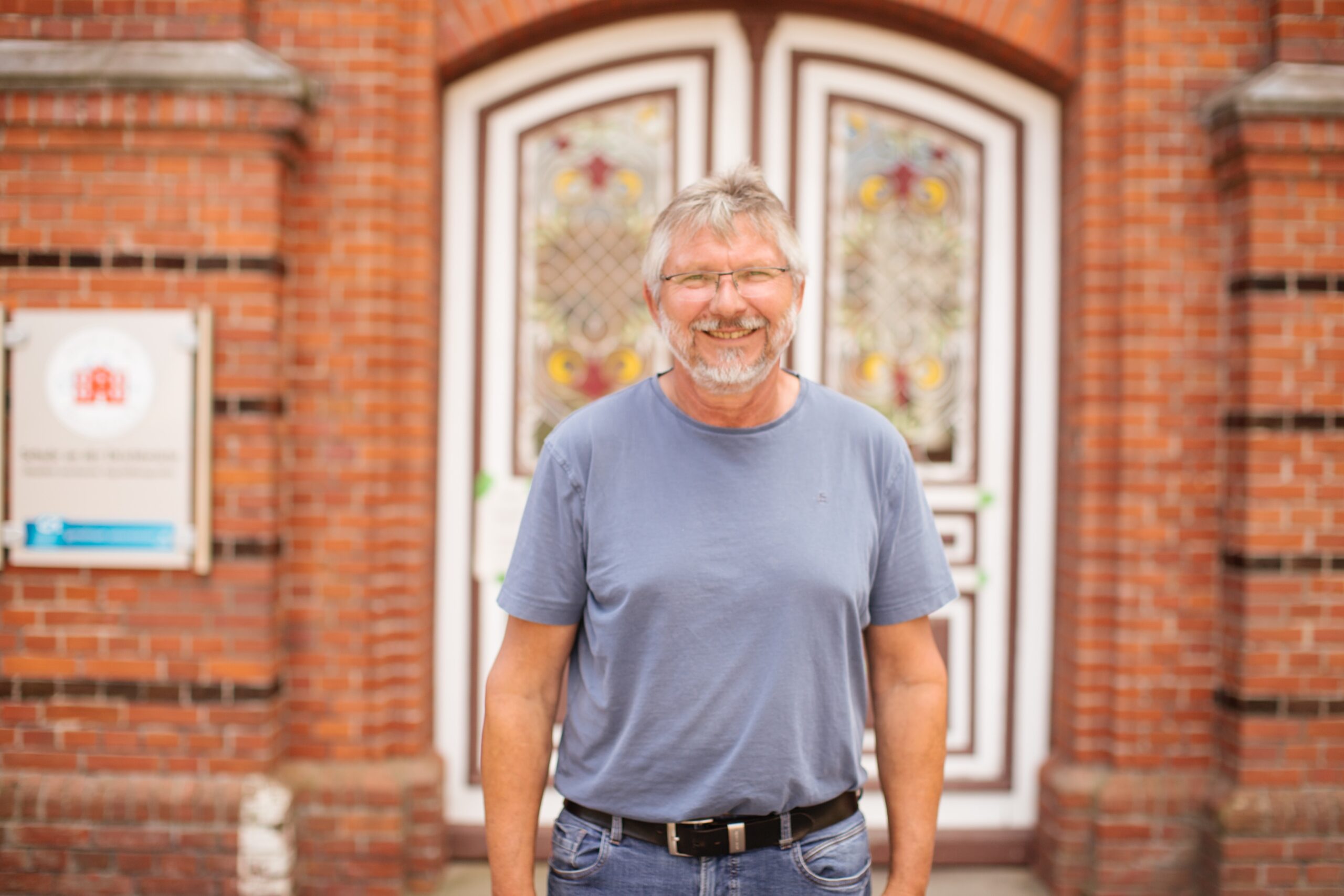 Ein ehemaliger GPS Leiter von der GPS Schule an der Deichbrücke namens Hans-Hermann Kickler im Juni 2022.